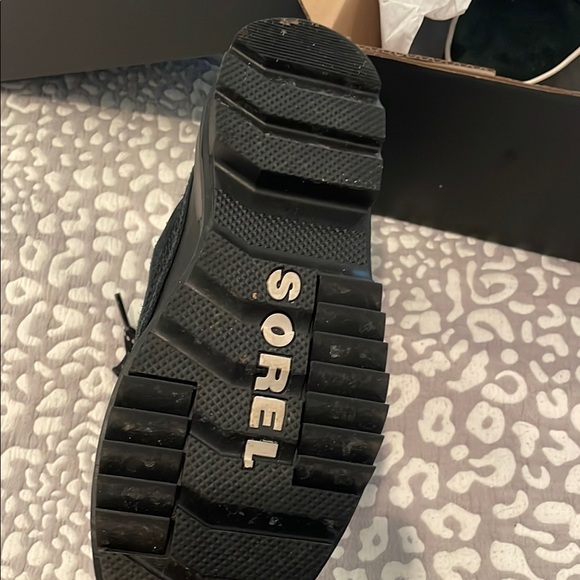 Sorel Black Waterproof Boots - Picture 5 of 9